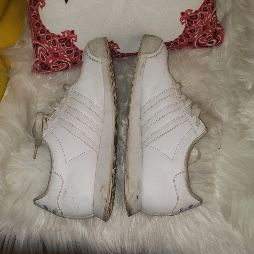 Adidas Samoas - Picture 3 of 4
